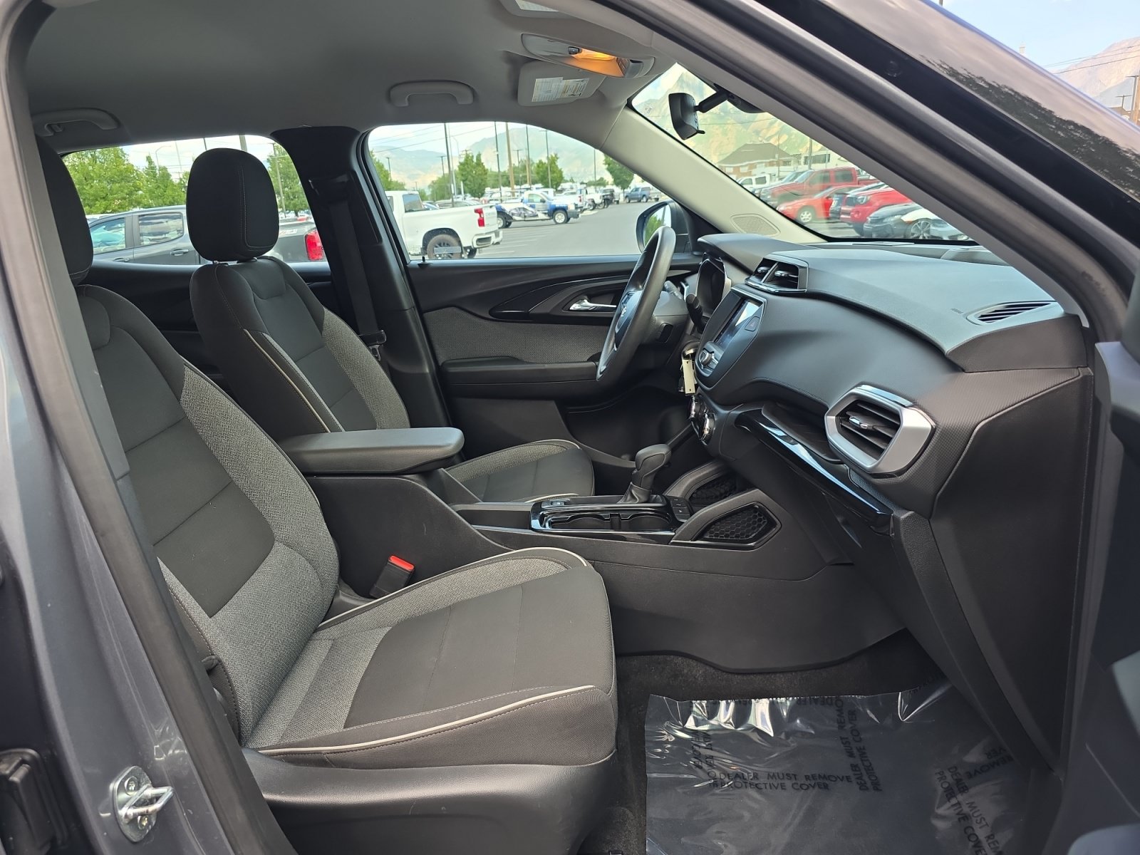 Used 2021 Chevrolet TrailBlazer LS FWD image 30