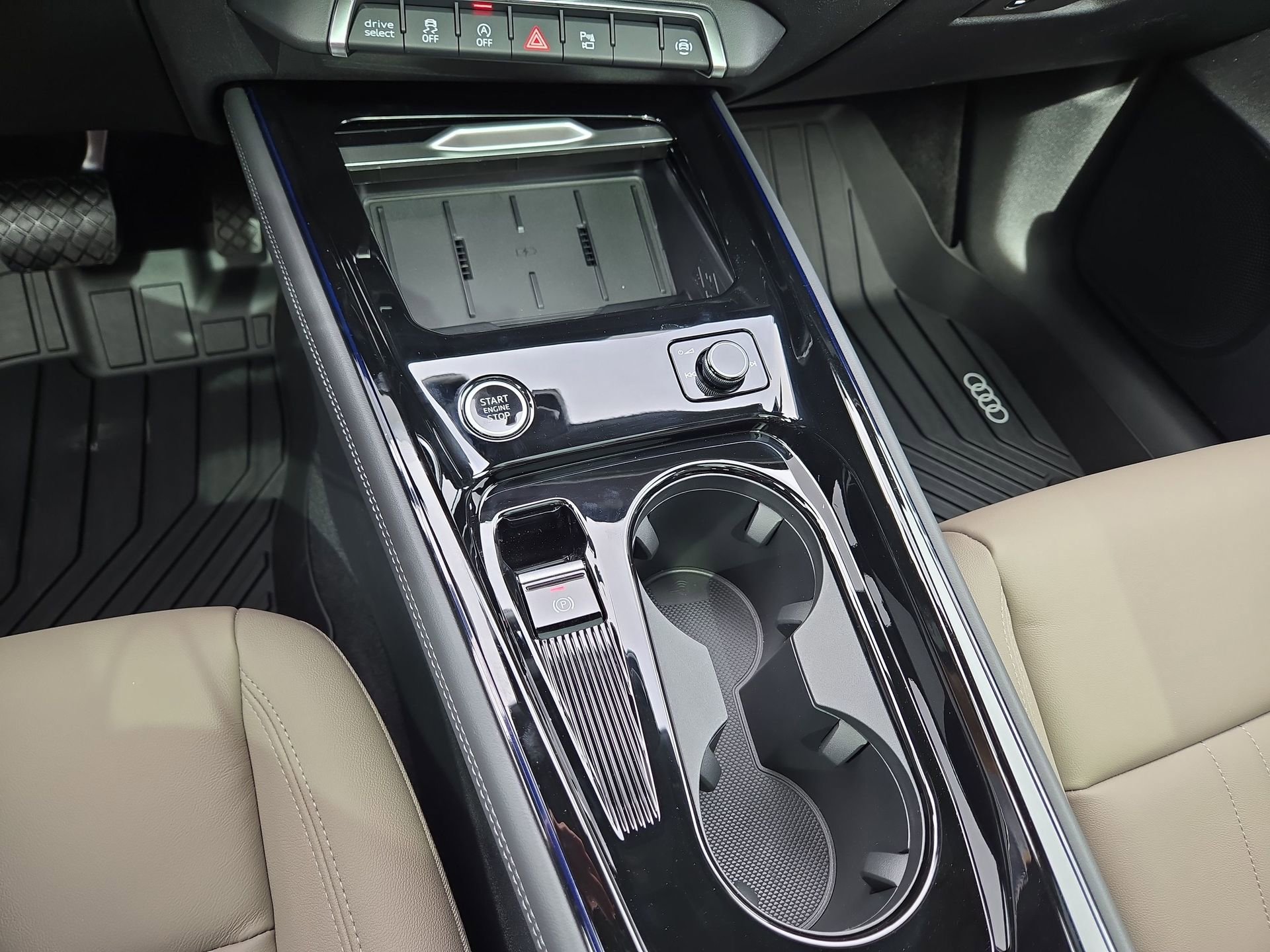 New 2026 Audi Q3 quattro 2.0T AWD/4WD image 22