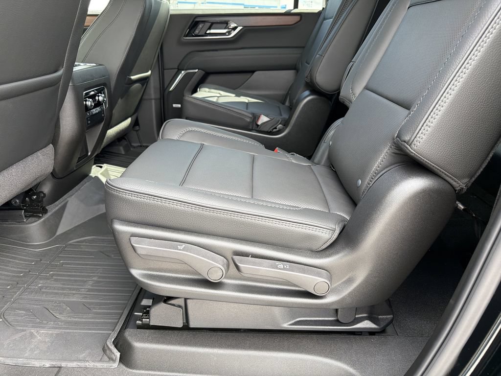 New 2026 GMC Yukon XL Denali w/ Sun & Power Step Package AWD/4WD image 19