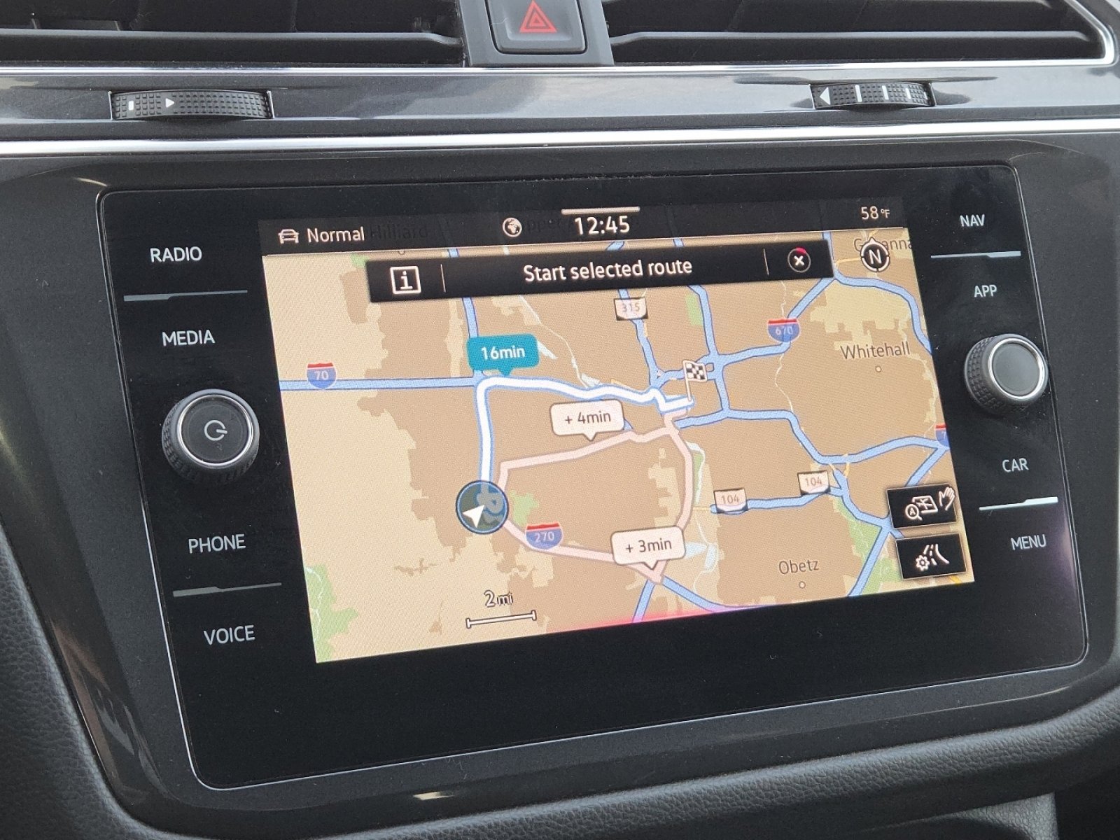 Used 2022 Volkswagen Tiguan SEL R-Line image 4