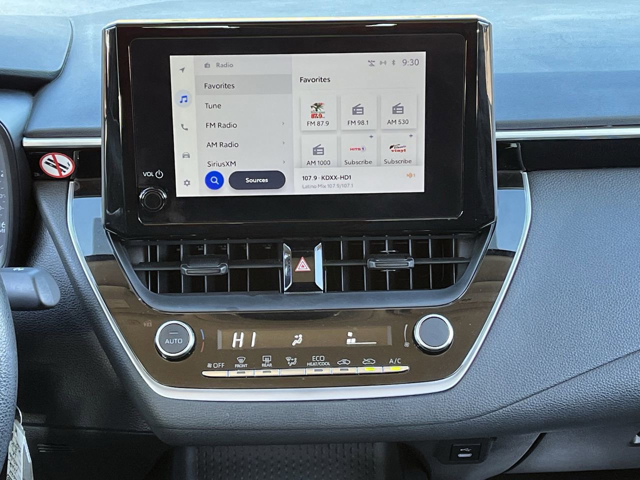 Used 2024 Toyota Corolla LE image 15