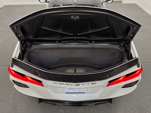 Used 2023 Chevrolet Corvette Stingray w/ Z51 Performance Package image 18
