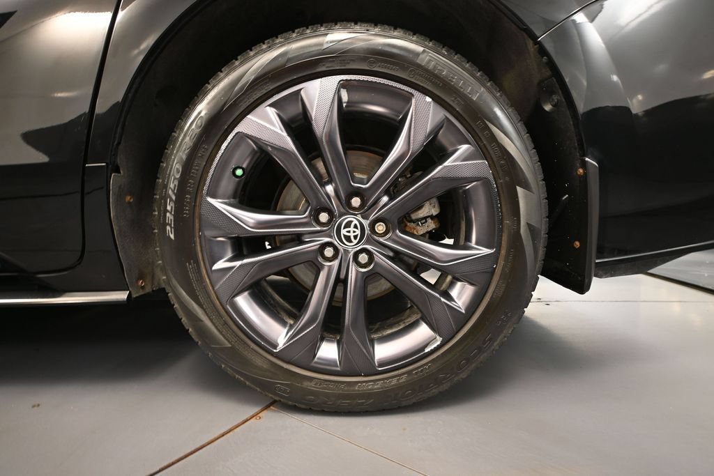 Used 2021 Toyota Sienna XSE FWD image 9
