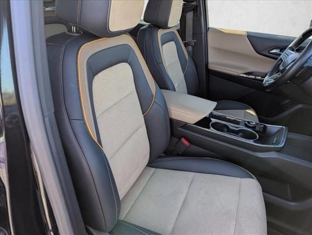 Used 2025 Chevrolet Equinox ACTIV w/ Safety and Technology Package image 29