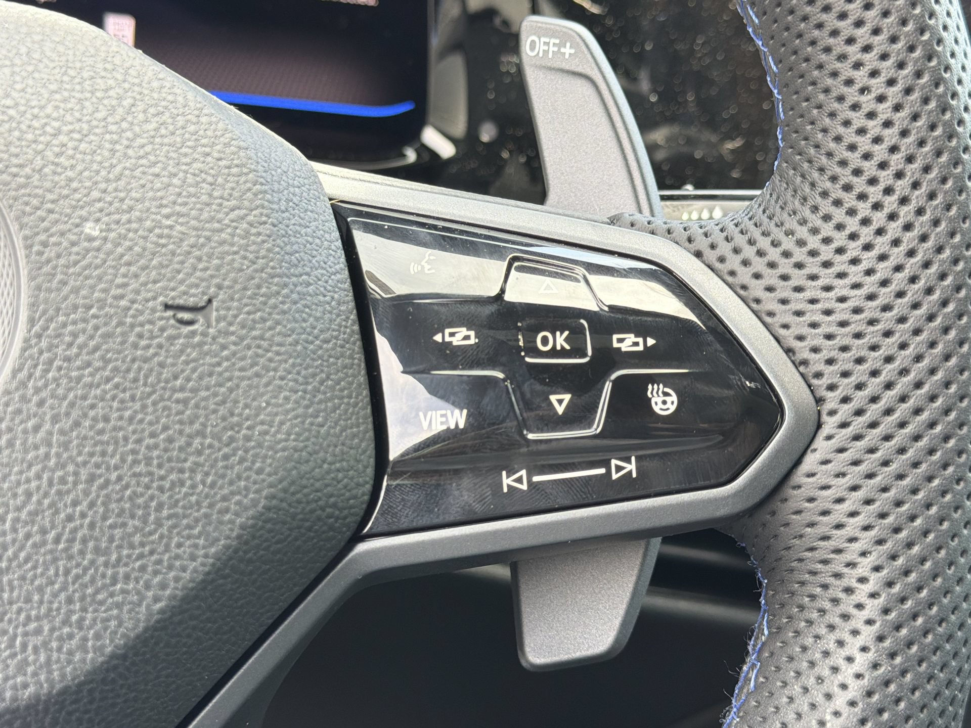 Used 2022 Volkswagen Golf R AWD/4WD image 13
