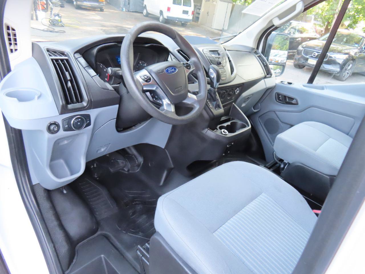 Used 2019 Ford Transit 150 130 Low Roof RWD image 16