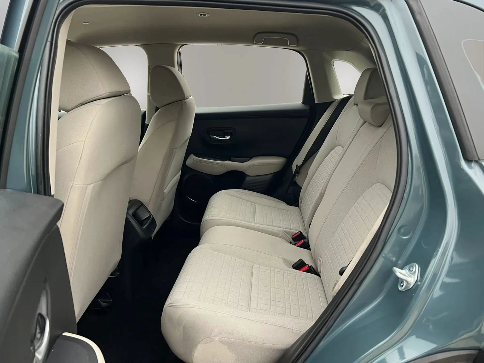 Used 2025 Honda HR-V LX image 16