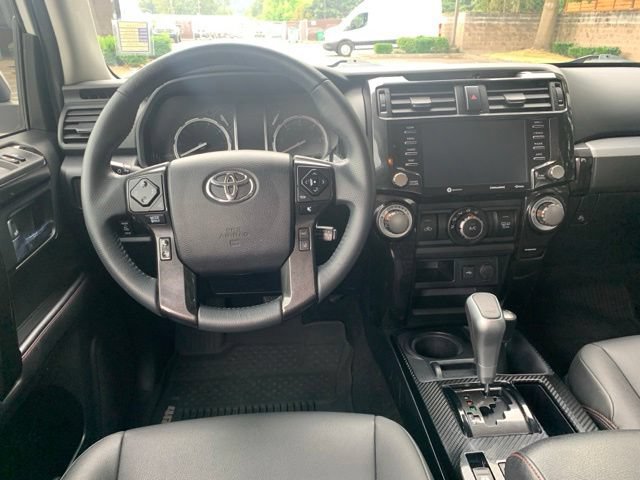 Used 2020 Toyota 4Runner TRD Off-Road Premium AWD/4WD image 15