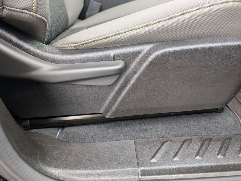 Used 2024 Chevrolet Colorado ZR2 w/ Technology Package image 43