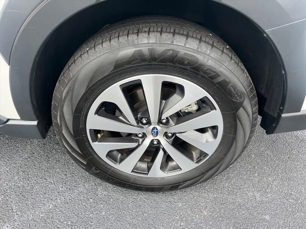 Used 2025 Subaru Outback Premium image 33