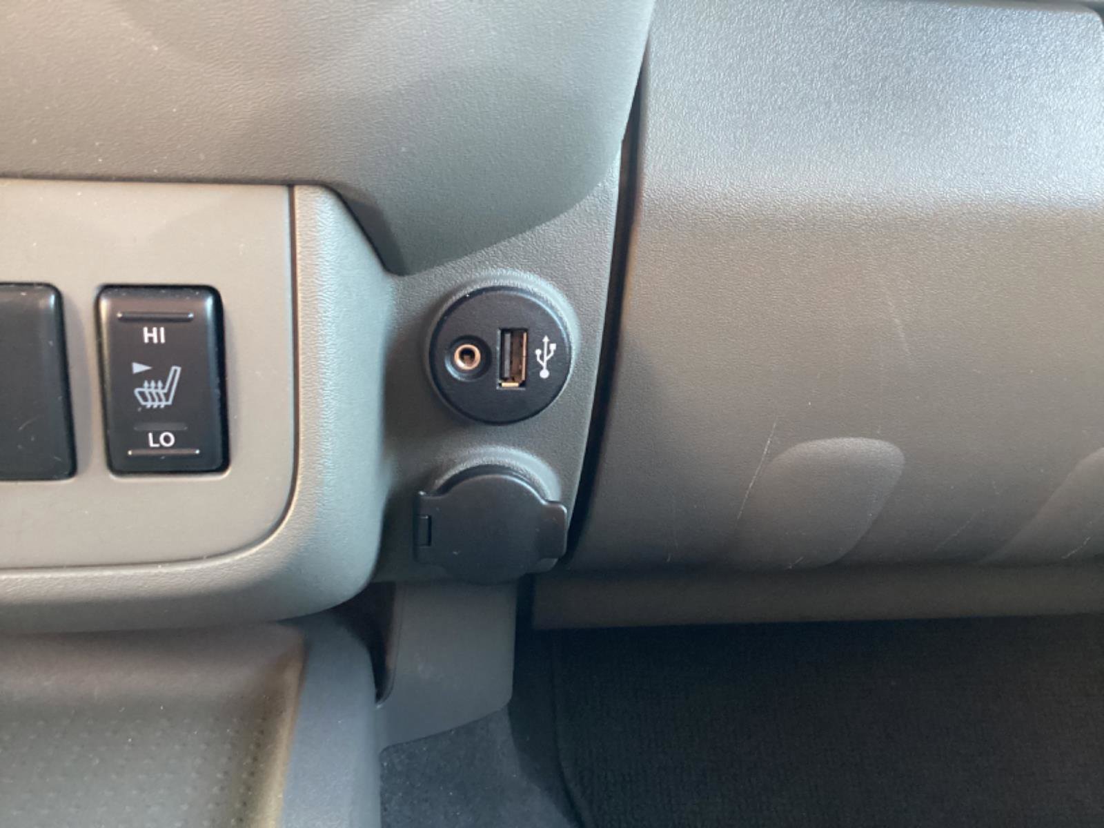 Used 2021 Nissan Frontier SV w/ Midnight Edition Floor Mats image 20