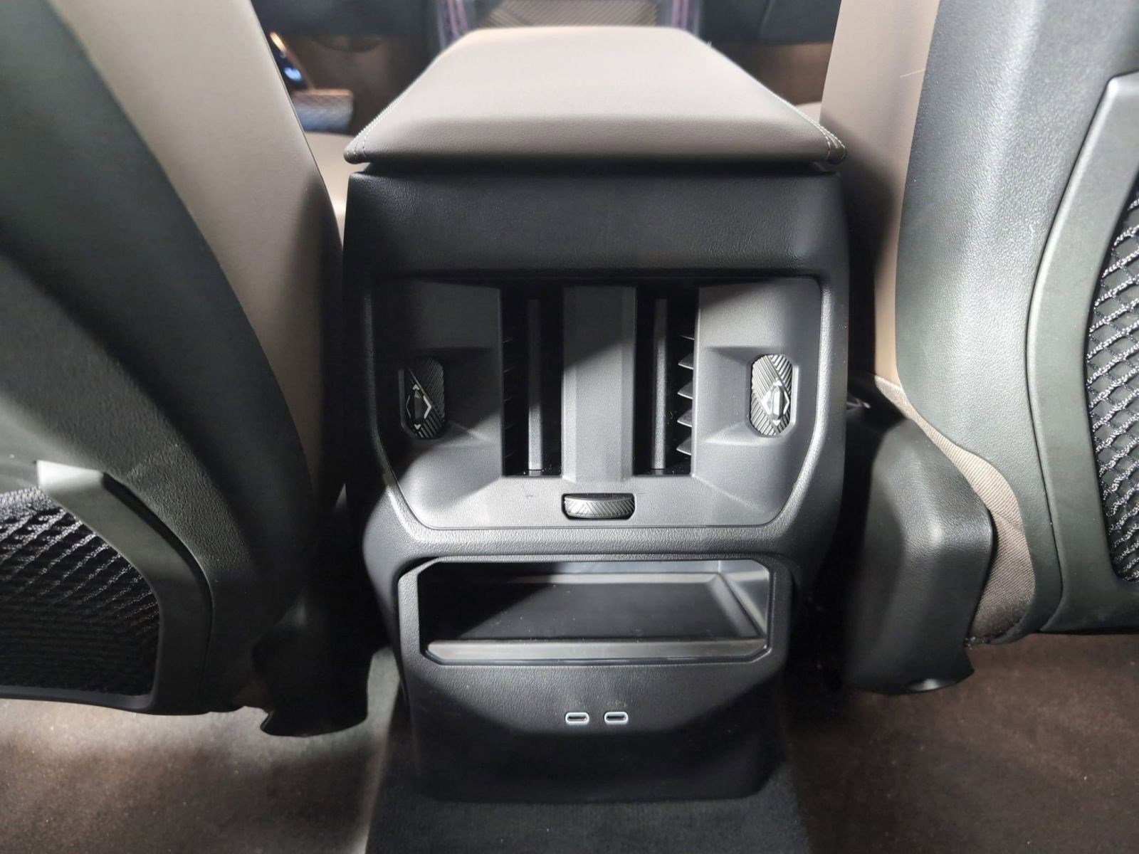 Used 2025 BMW X3 xDrive30i w/ Premium Package image 28