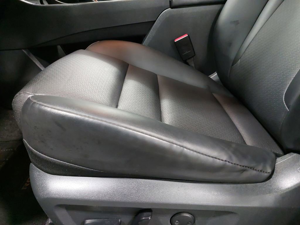 Used 2023 Nissan Rogue SV w/ SV Premium B Package image 29