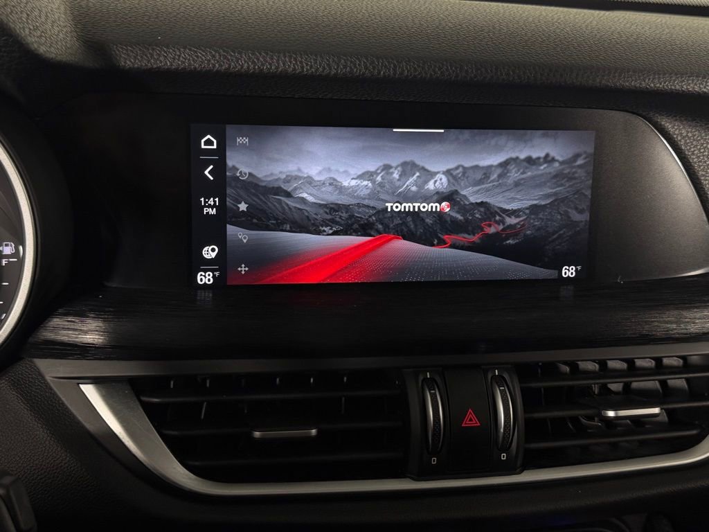 Used 2023 Alfa Romeo Stelvio Sprint image 19