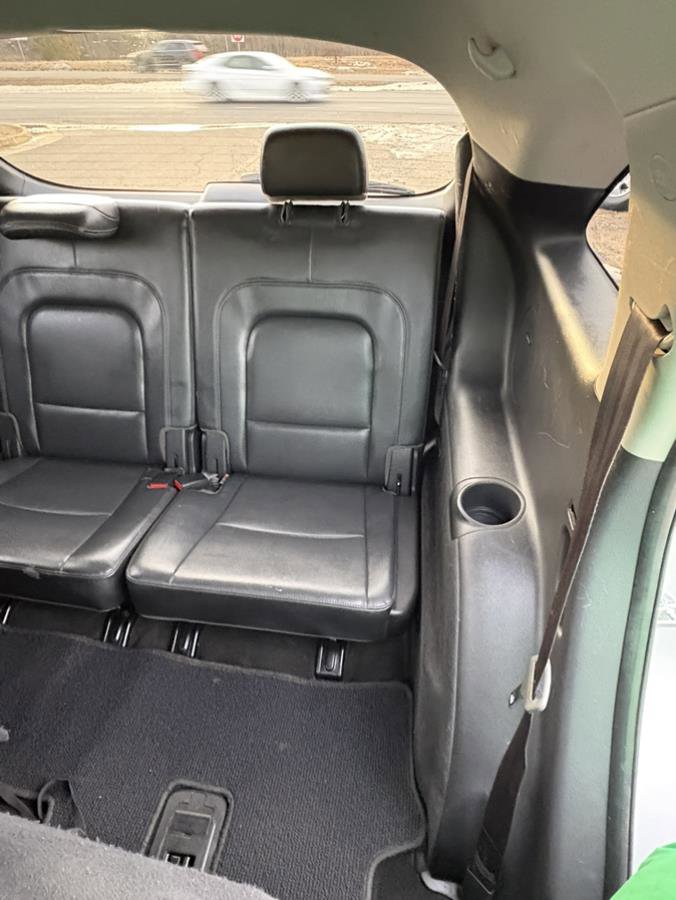 Used 2012 Hyundai Veracruz Limited w/ Navigation Pkg image 10