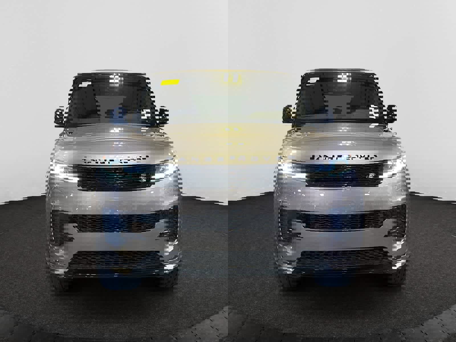 New 2025 Land Rover Range Rover Sport Dynamic SE image 2