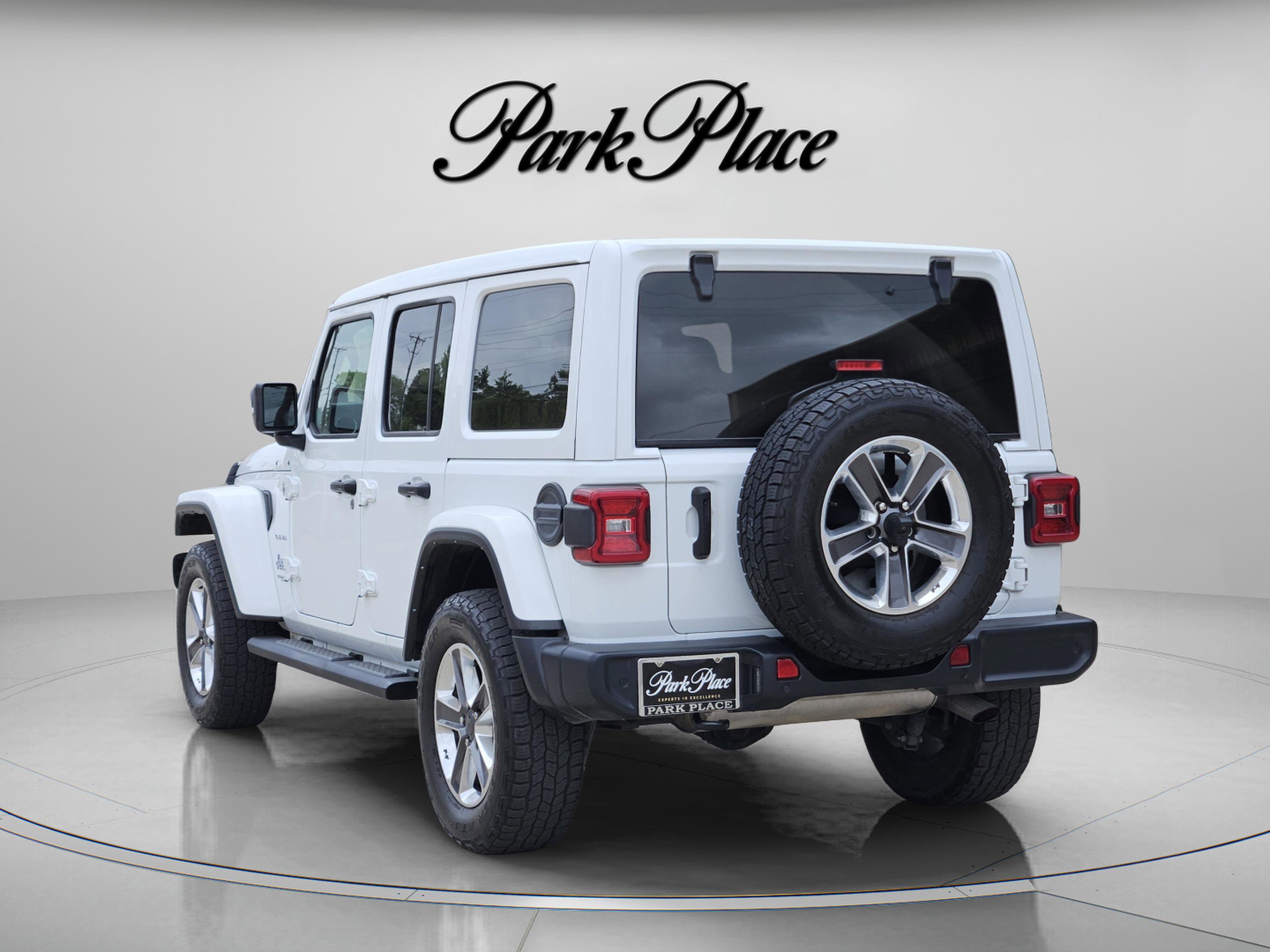 Used 2021 Jeep Wrangler Unlimited Sahara w/ LED Lighting Group image 3