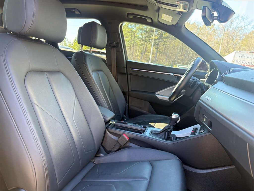 Used 2023 Audi Q3 2.0T Premium Plus w/ Premium Plus Package image 11