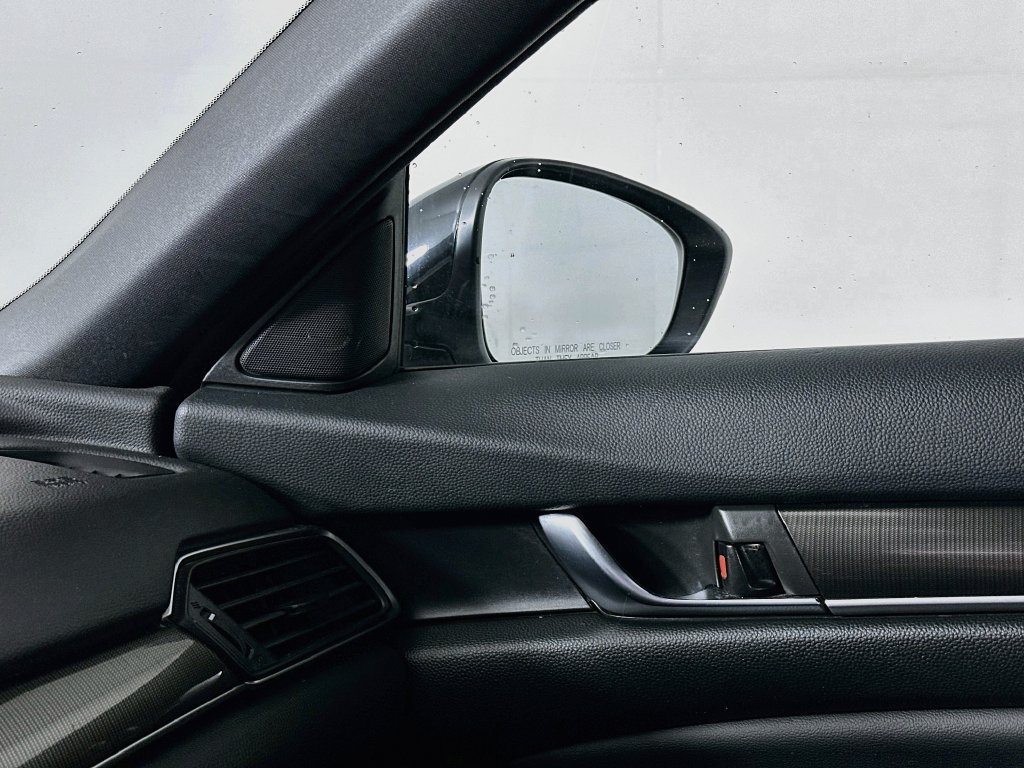 Used 2022 Honda Accord Sport image 25