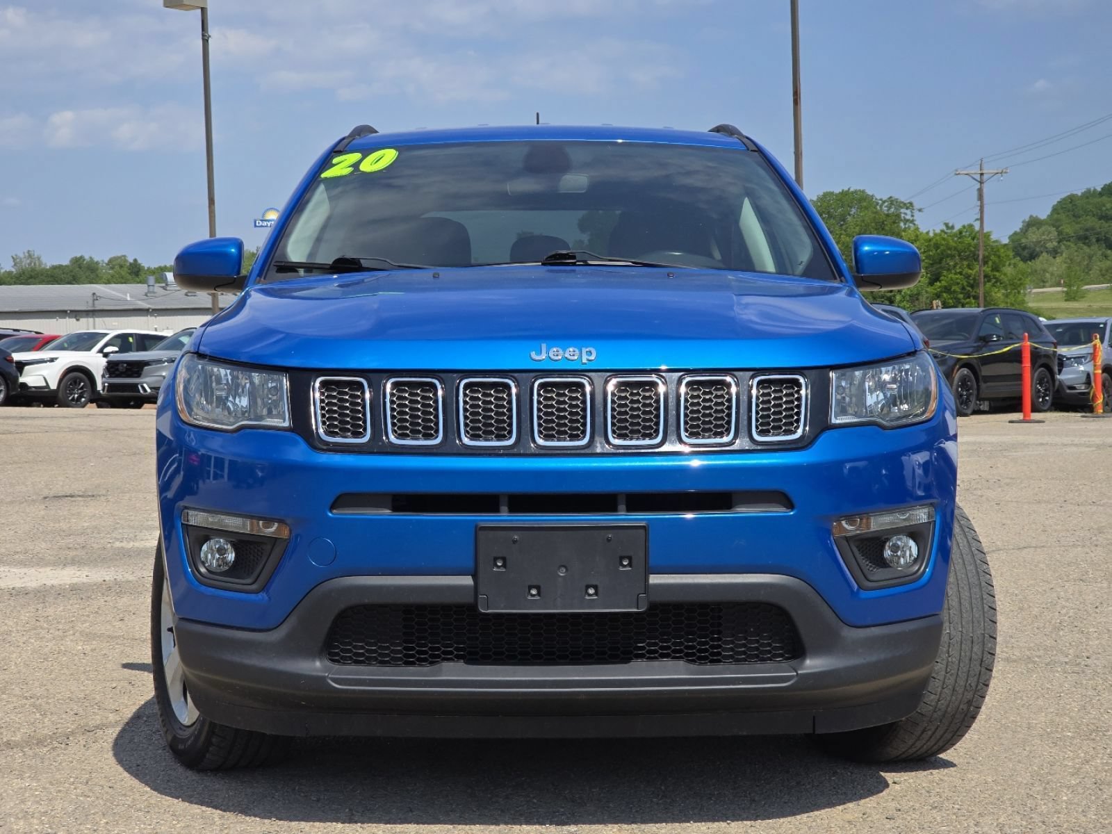 Used 2020 Jeep Compass Latitude w/ Cold Weather Group AWD/4WD image 11
