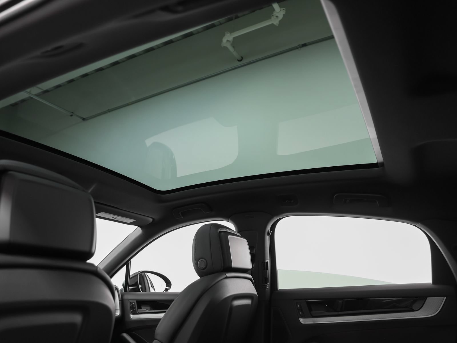 New 2026 Porsche Cayenne Coupe AWD/4WD image 42