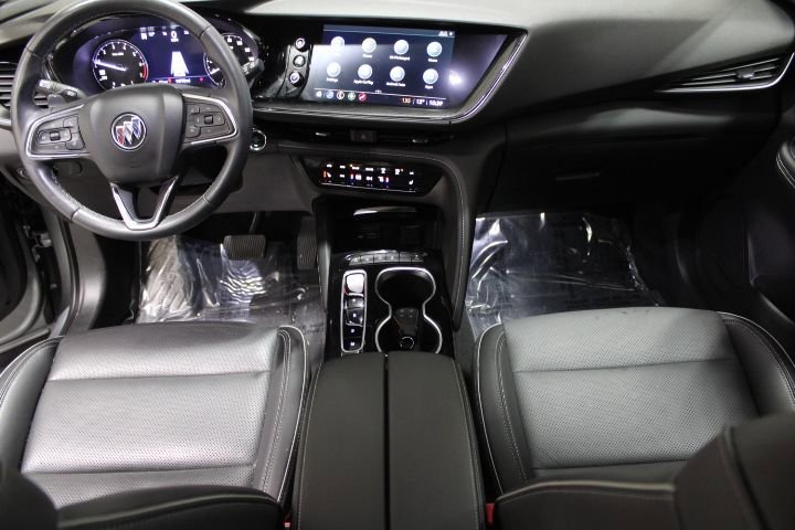 Used 2023 Buick Envision Essence image 2