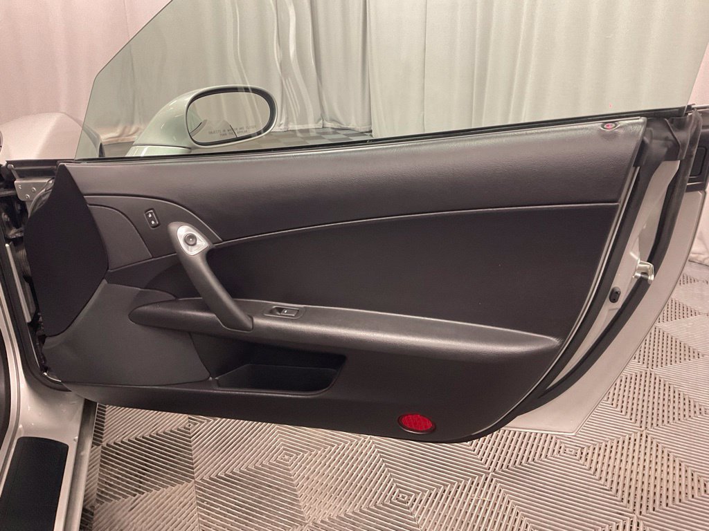 Used 2006 Chevrolet Corvette Coupe RWD image 27
