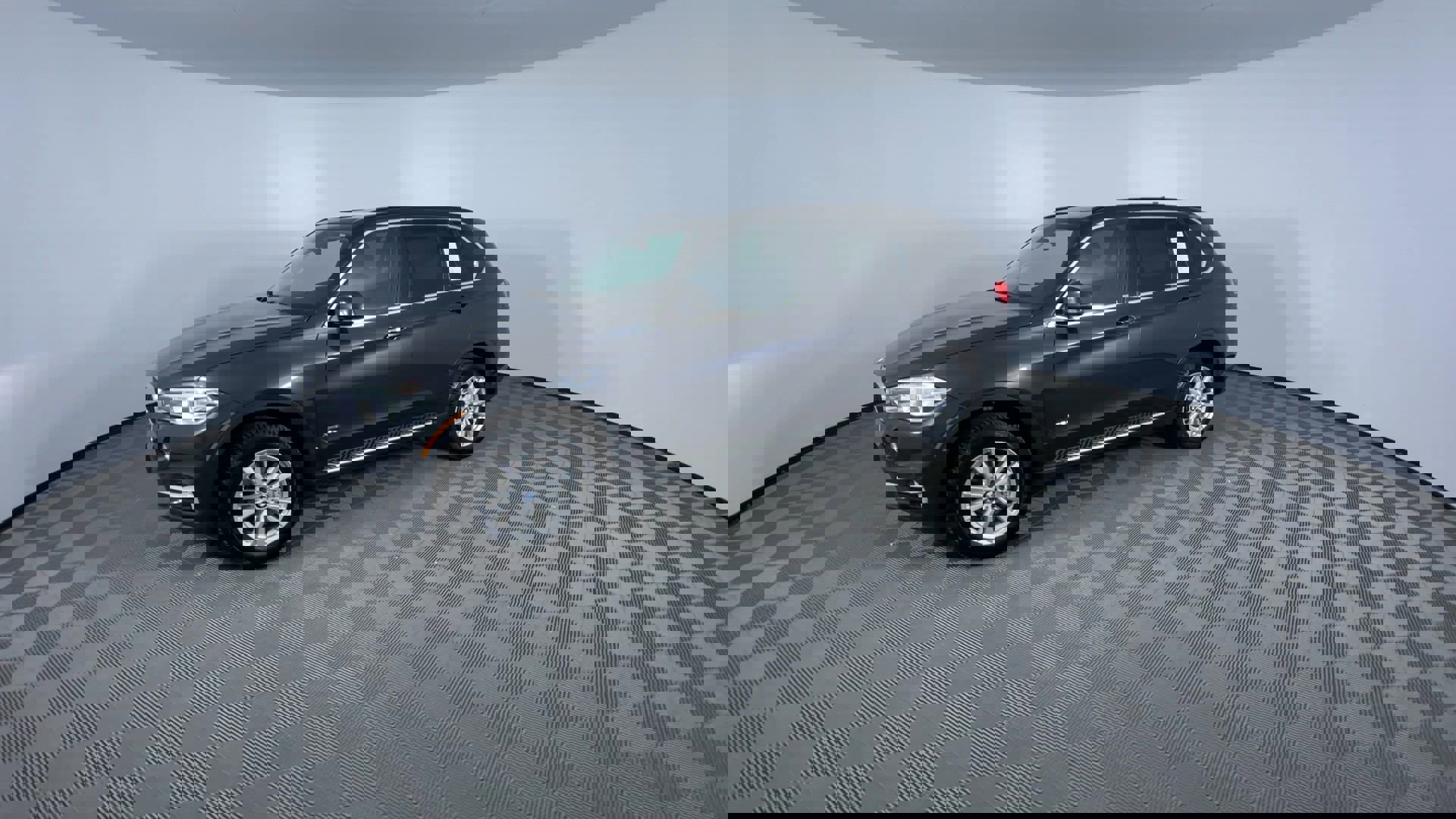 Used 2015 BMW X5 xDrive35i image 4