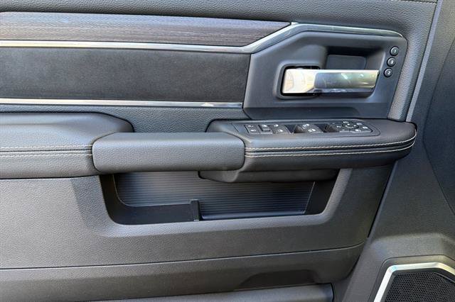 New 2027 RAM 2500 Laramie AWD/4WD image 7