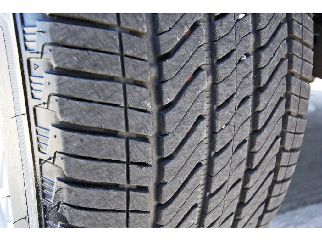 Used 2024 Cadillac Escalade Luxury image 34