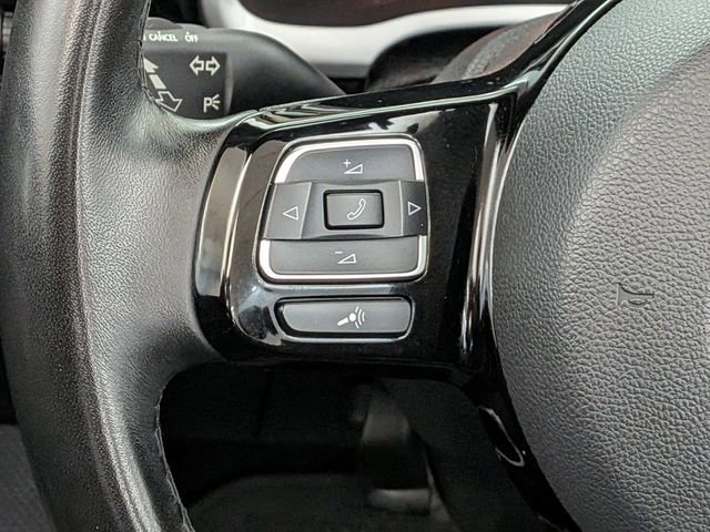 Used 2019 Volkswagen Beetle 2.0T SE image 34