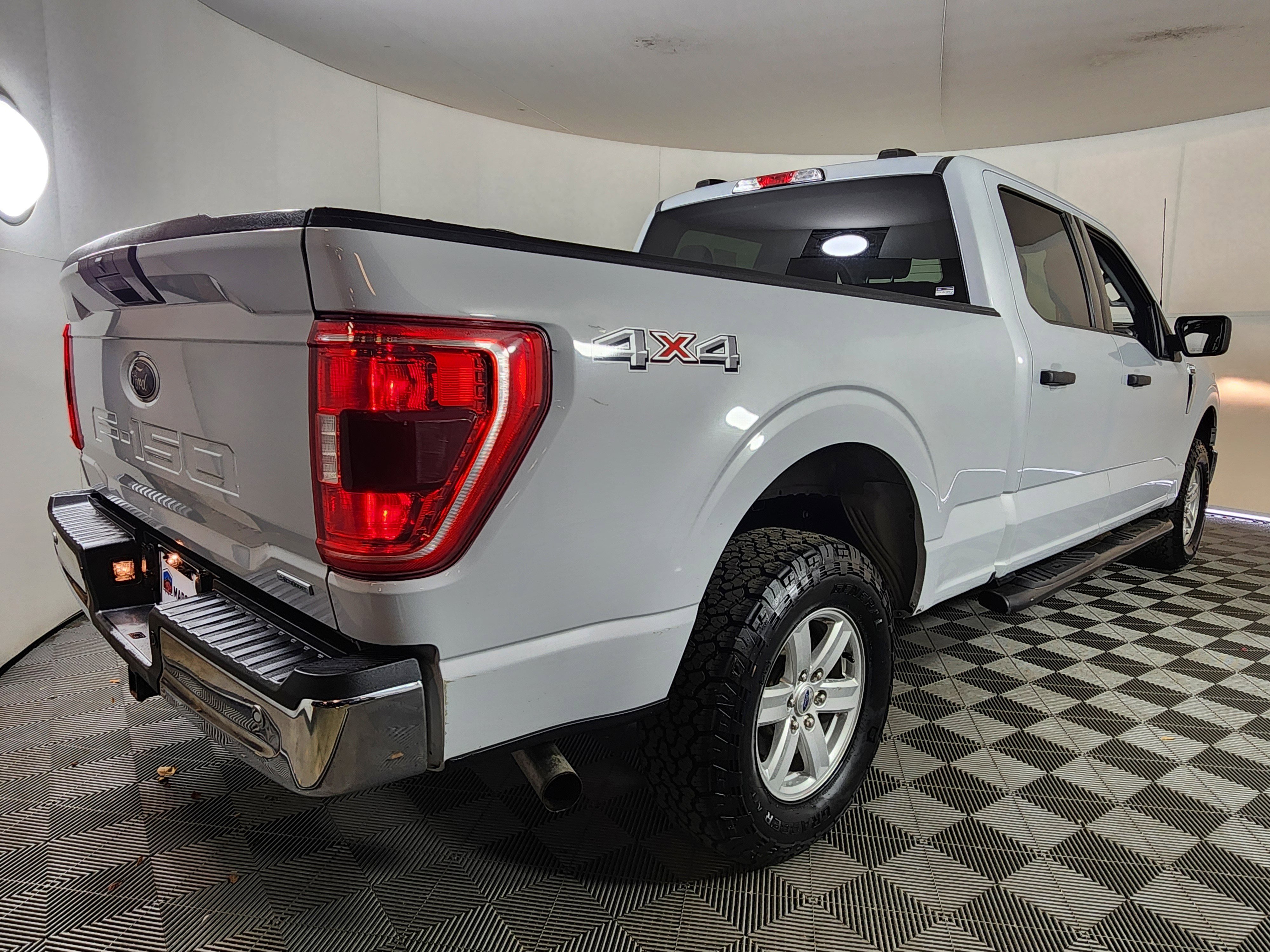Used 2022 Ford F150 XLT w/ Equipment Group 301A Mid image 7