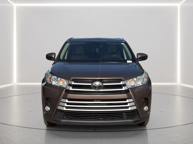 Used 2017 Toyota Highlander XLE FWD image 7