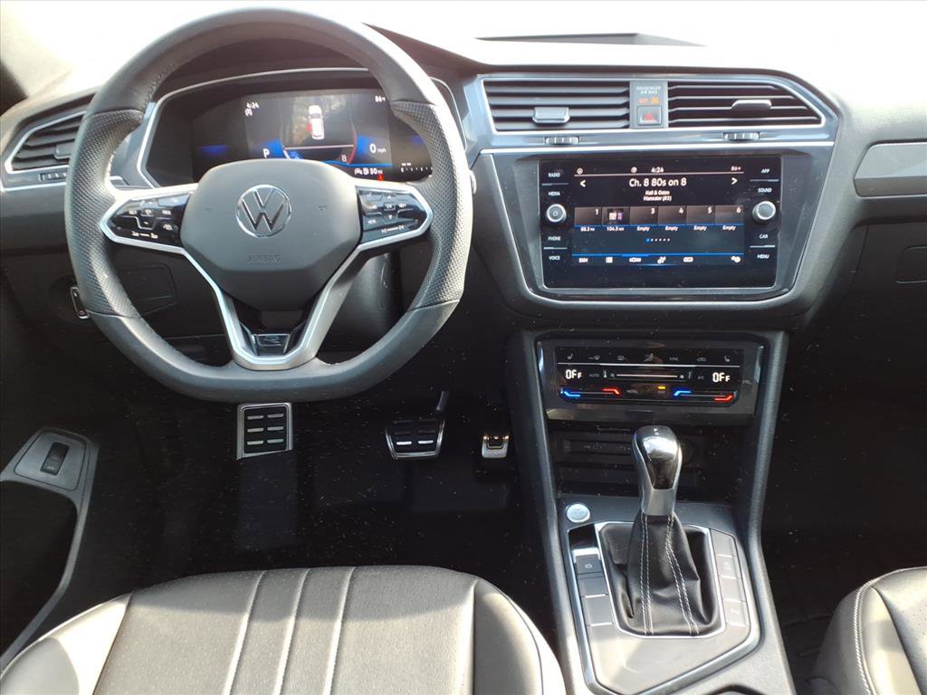 Used 2024 Volkswagen Tiguan SE R-Line FWD image 14