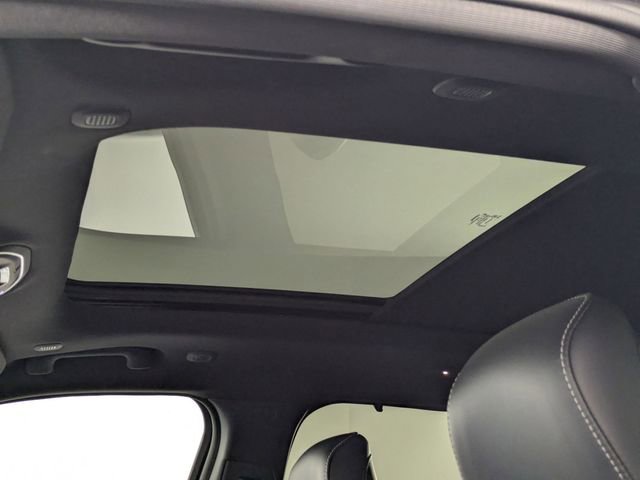 Certified 2024 Jeep Grand Cherokee Limited w/ Luxury Tech Group II image 13