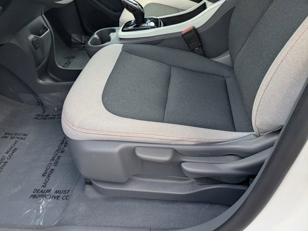 Used 2021 Chevrolet Bolt LT FWD image 19