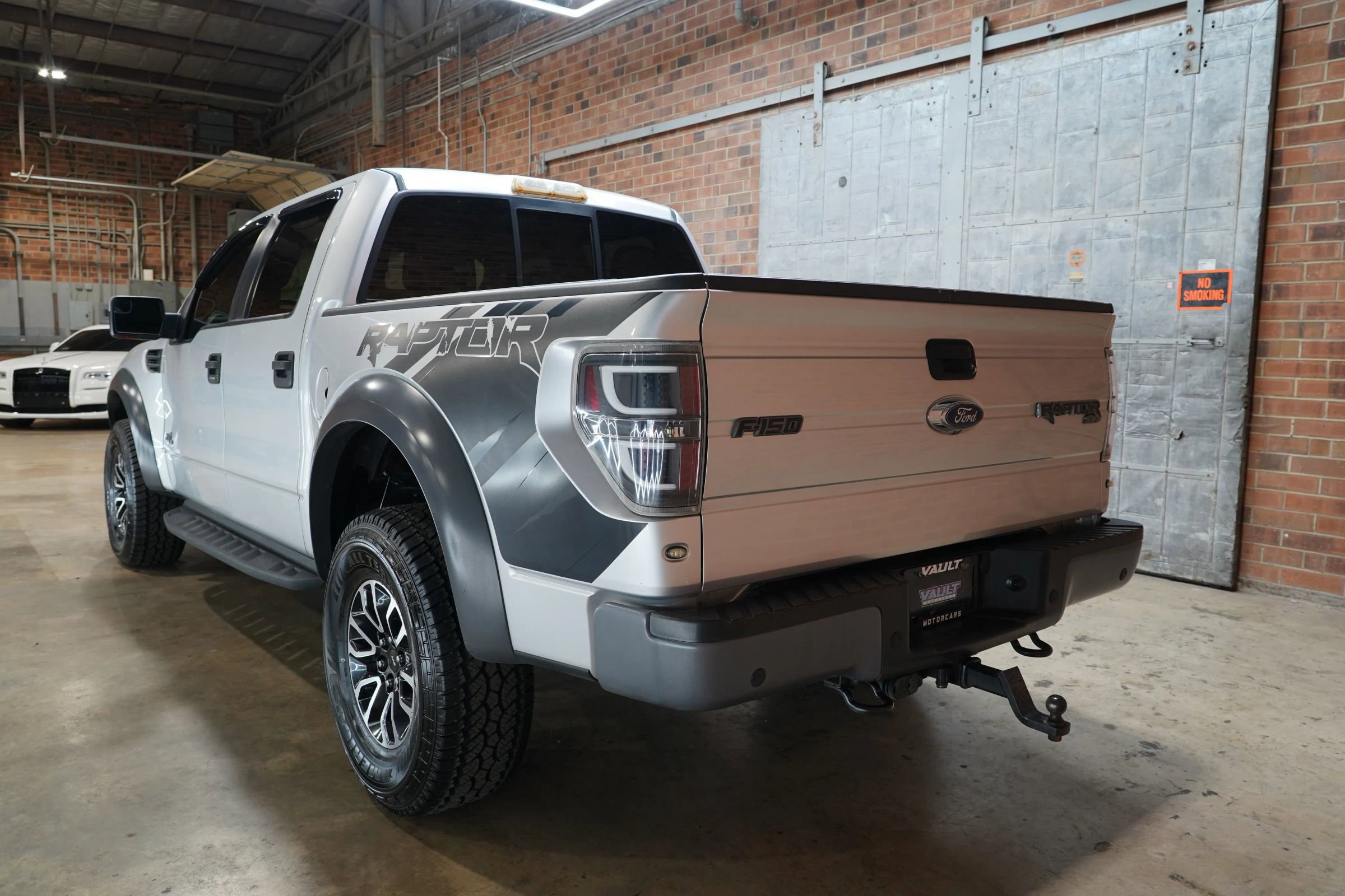 Used 2014 Ford F150 Raptor w/ Equipment Group 801A Luxury image 12