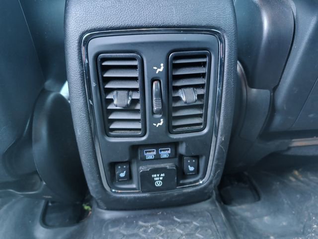 Used 2014 Dodge Durango Limited w/ Nav & Power Liftgate Group AWD/4WD image 26