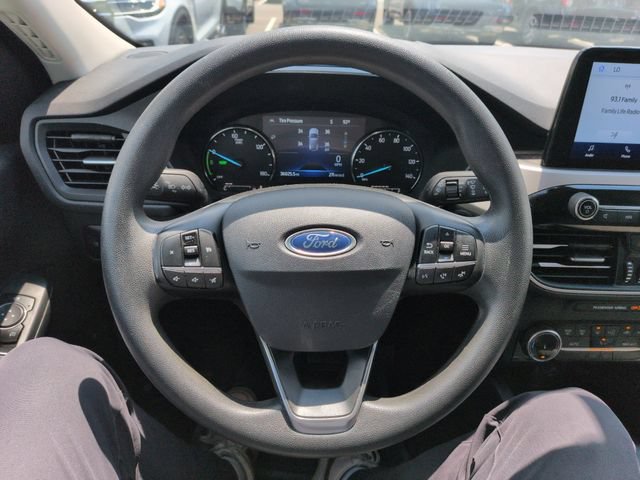 Certified 2022 Ford Escape SE AWD/4WD image 30