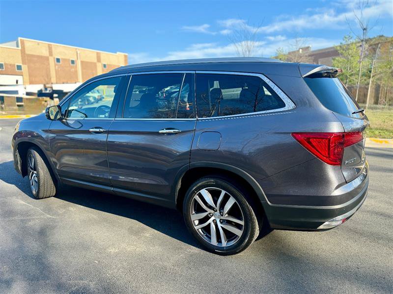 Used 2018 Honda Pilot Touring image 11
