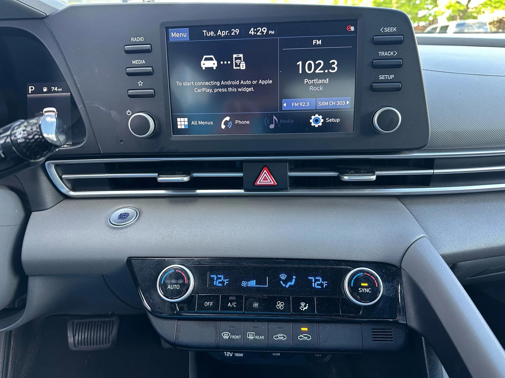 Used 2021 Hyundai Elantra SEL image 18