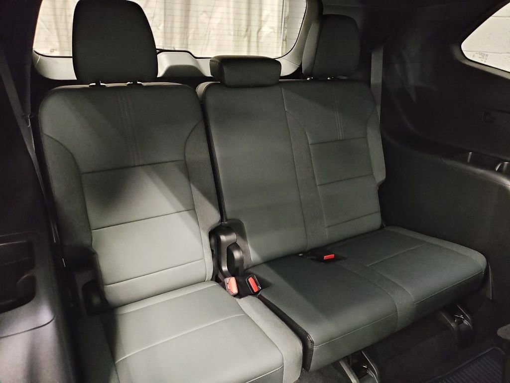 New 2026 GMC Acadia AT4 w/ LPO, Floor Liner Package image 14