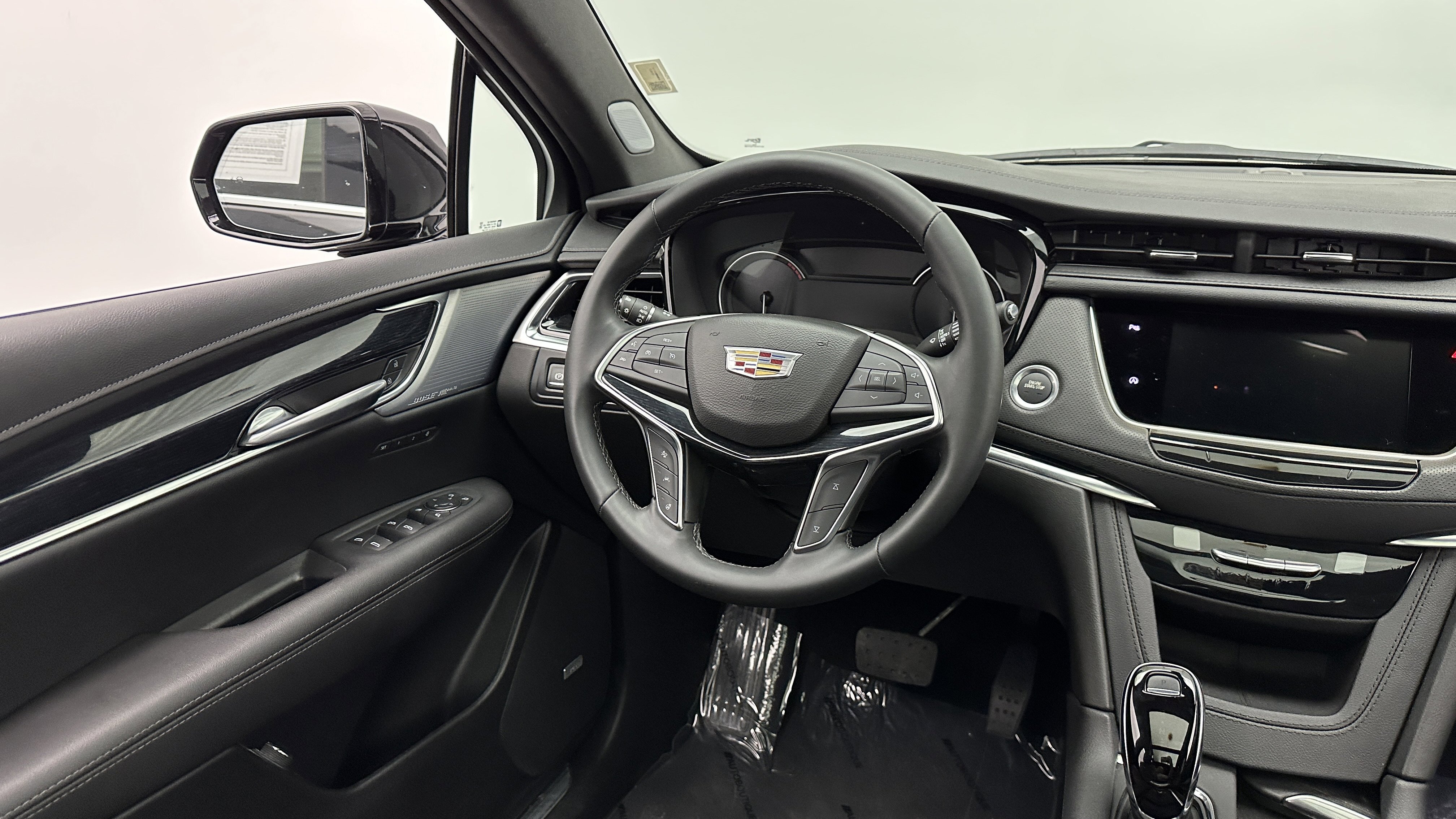Used 2025 Cadillac XT5 Premium Luxury image 29