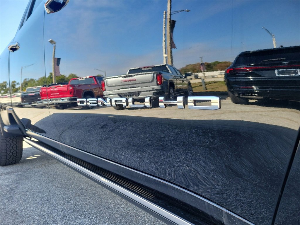 New 2025 GMC Sierra 3500 Denali Ultimate image 8