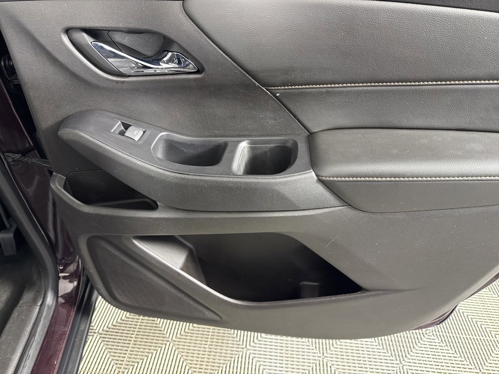 Used 2018 Chevrolet Traverse LT image 33