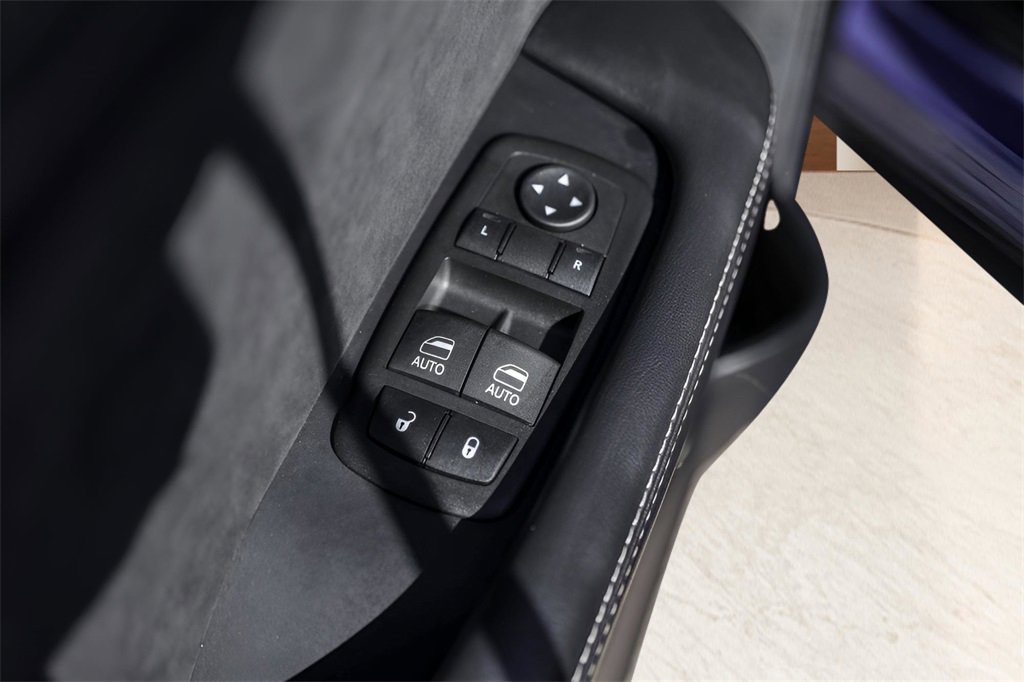 Used 2022 Dodge Challenger SRT Hellcat image 21