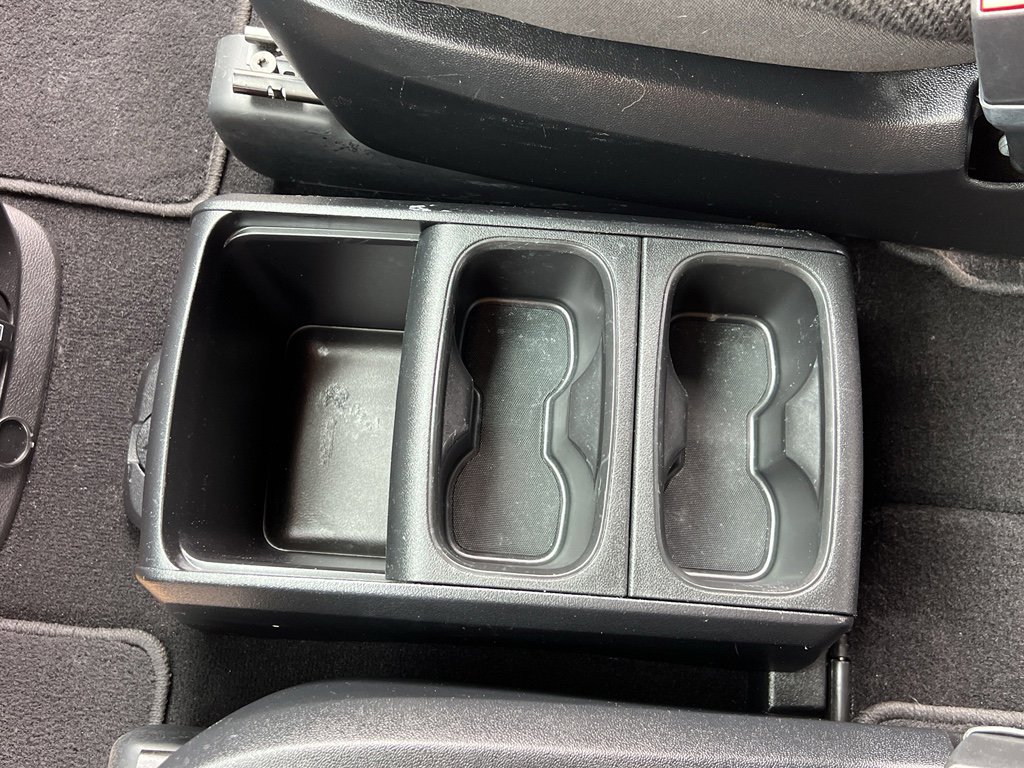 Used 2020 Dodge Grand Caravan SE image 19