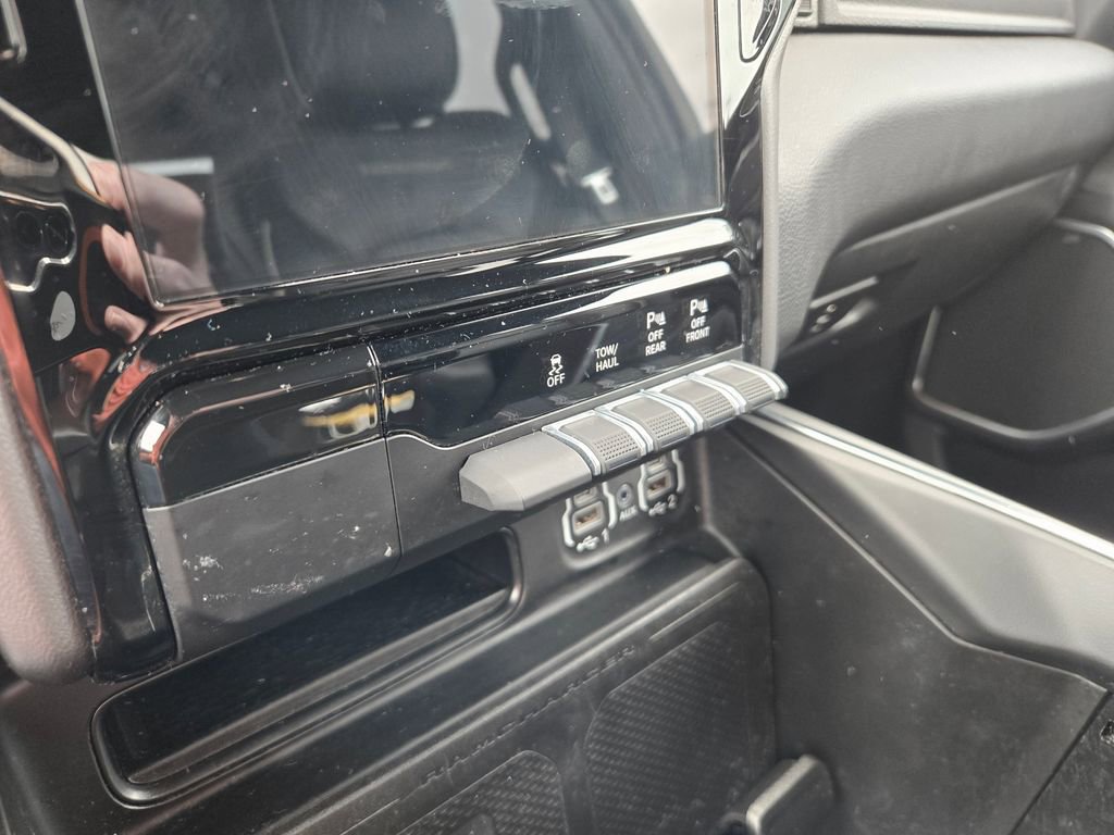 Used 2023 RAM 1500 Laramie image 29