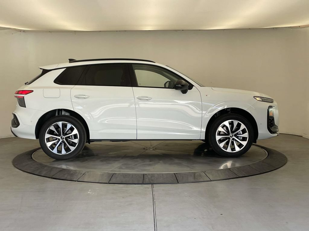 New 2026 Audi Q3 quattro 2.0T AWD/4WD image 52
