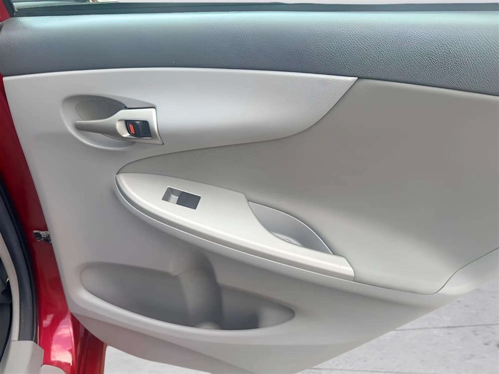 Used 2010 Toyota Corolla FWD image 8